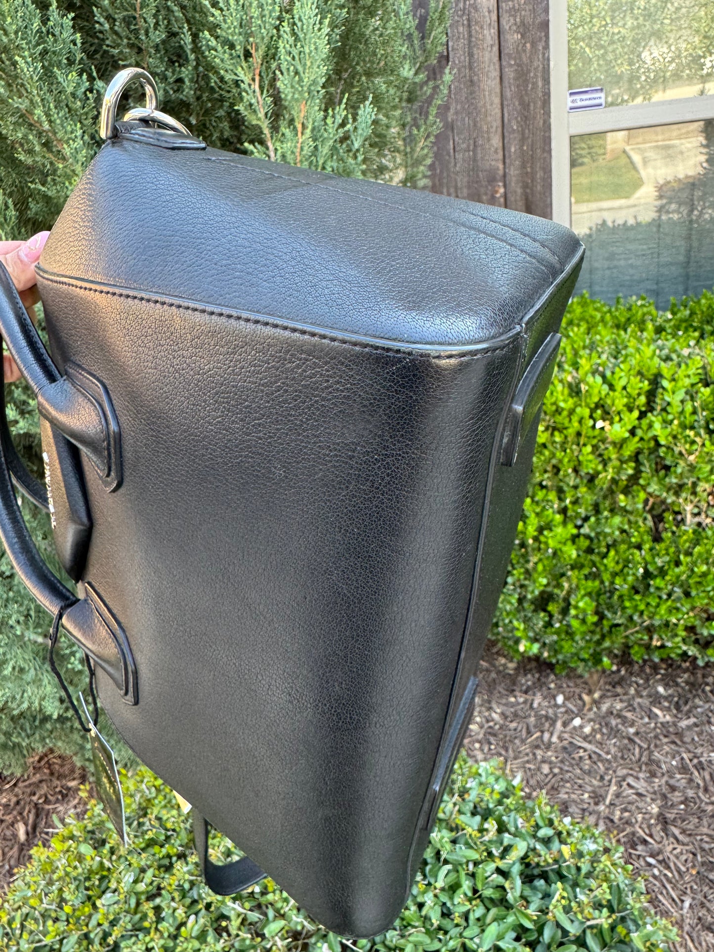 Antigona Small Top Handle Top Grained Leather