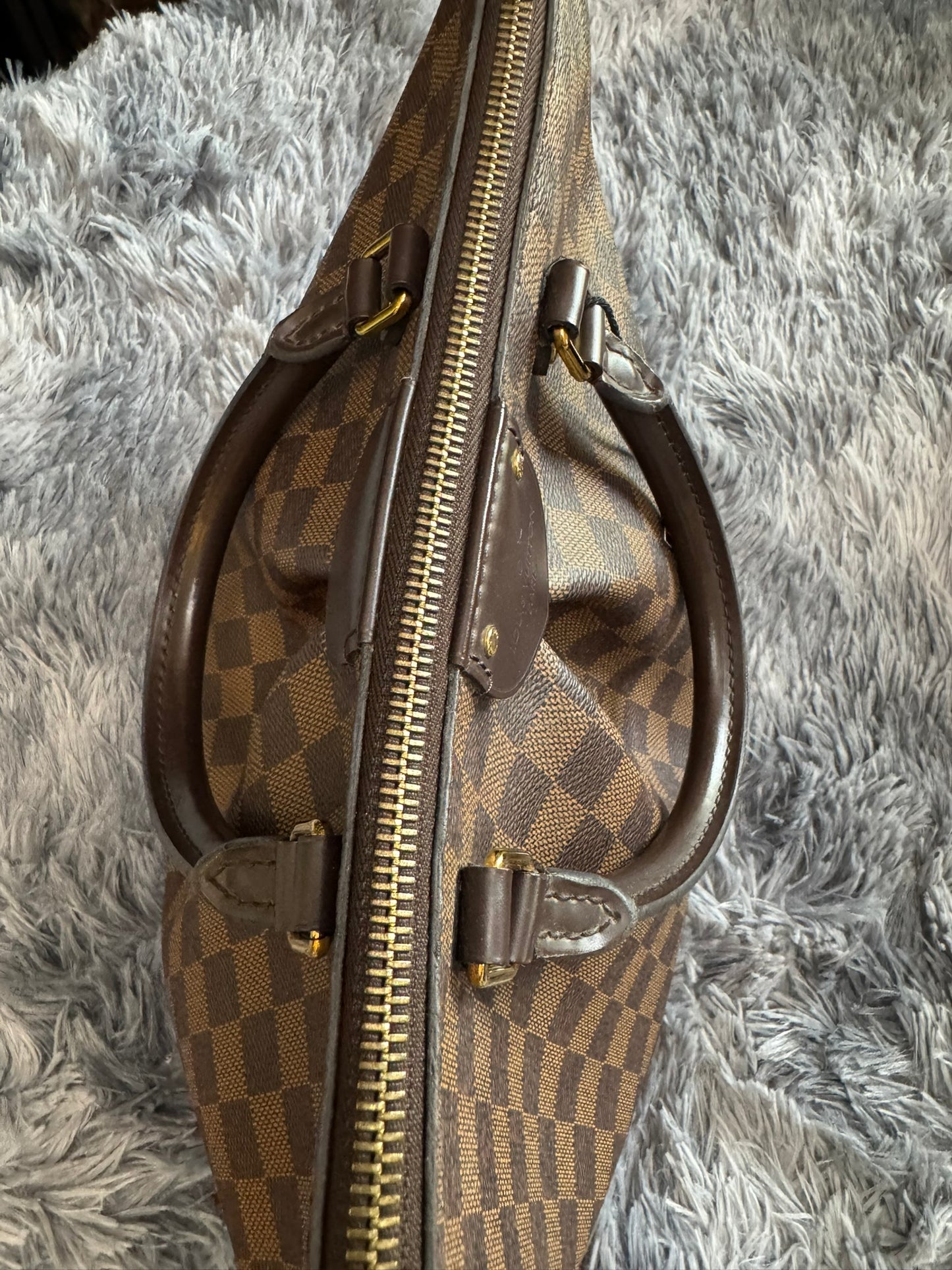 Louis Vuitton Sienna MM in Damier Ebene