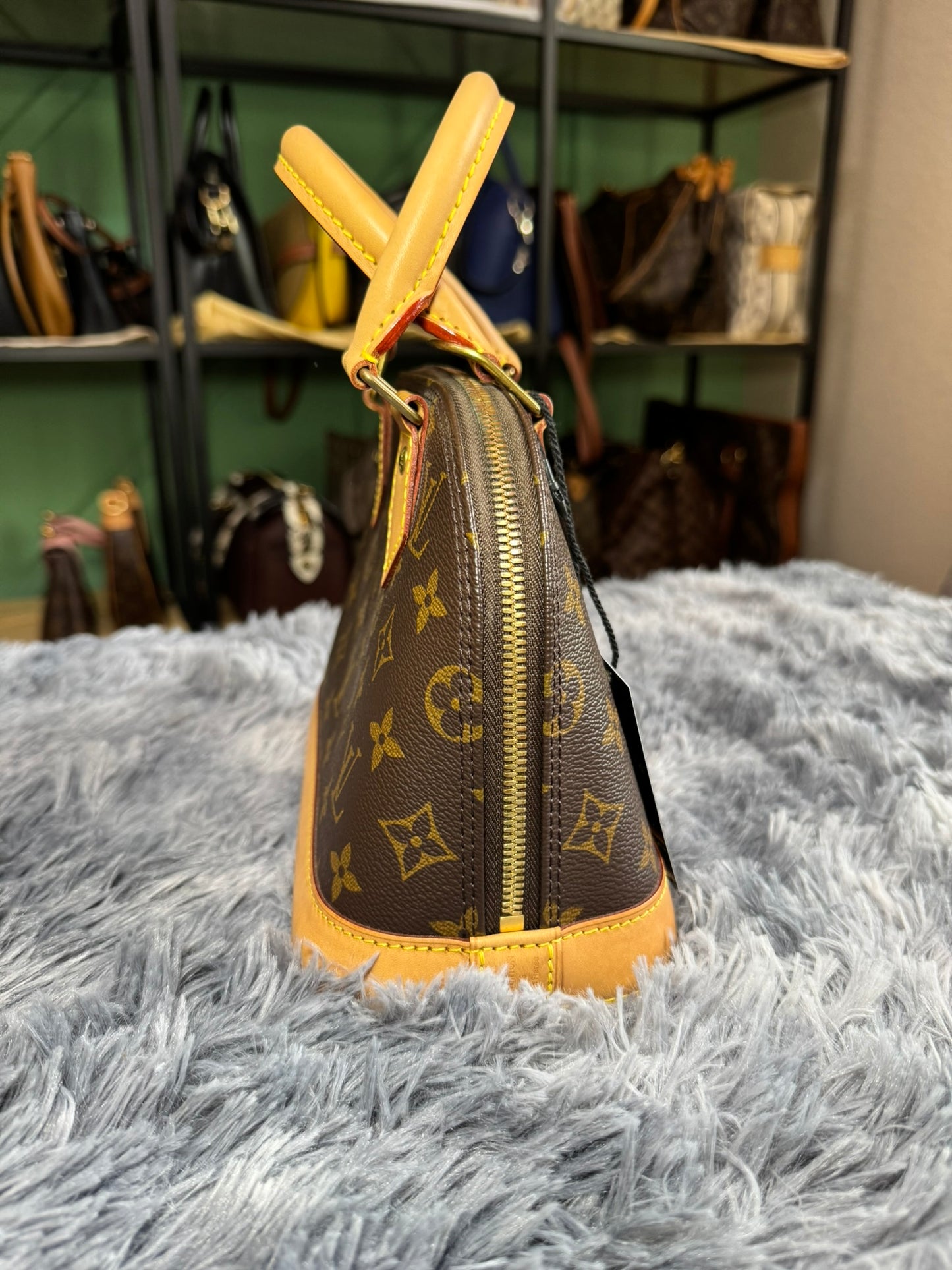 Louis Vuitton Alma BB