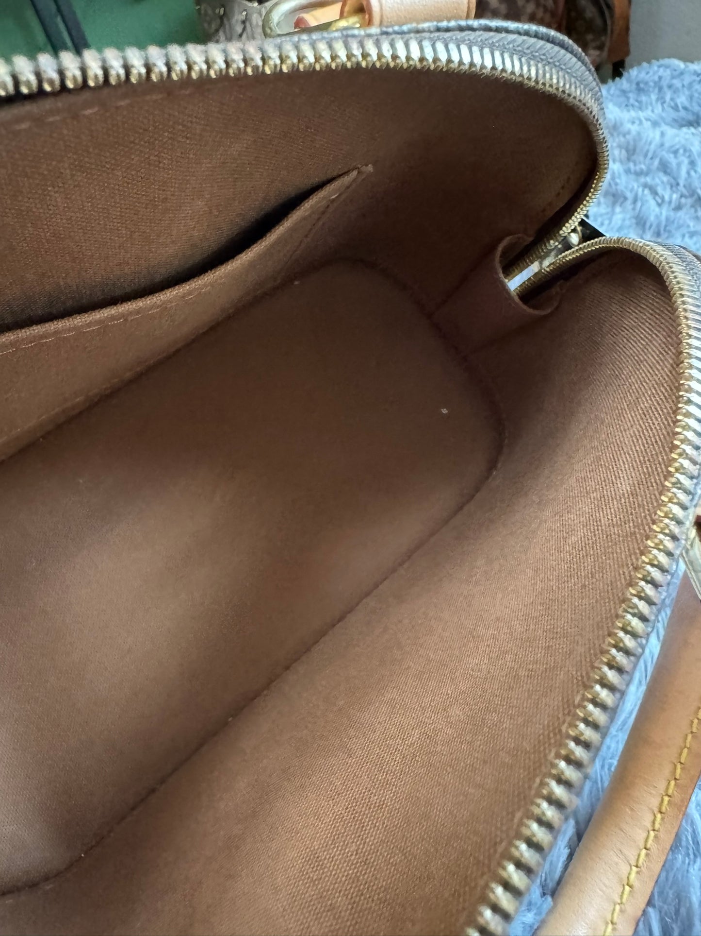 Louis Vuitton Alma BB