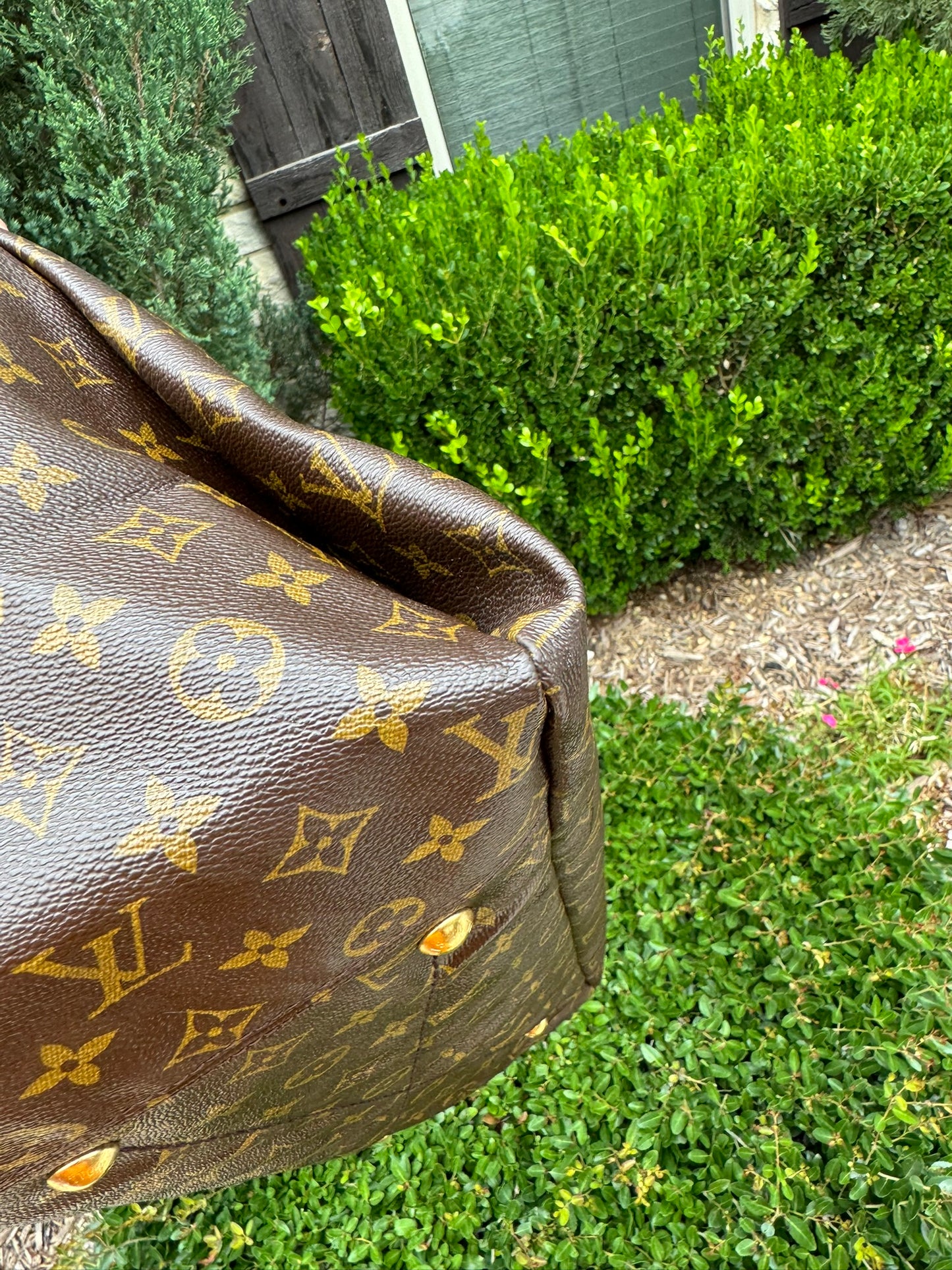 Louis Vuitton Artsy GM