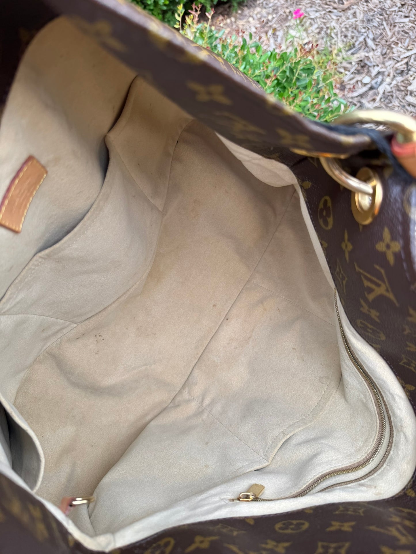 Louis Vuitton Artsy GM