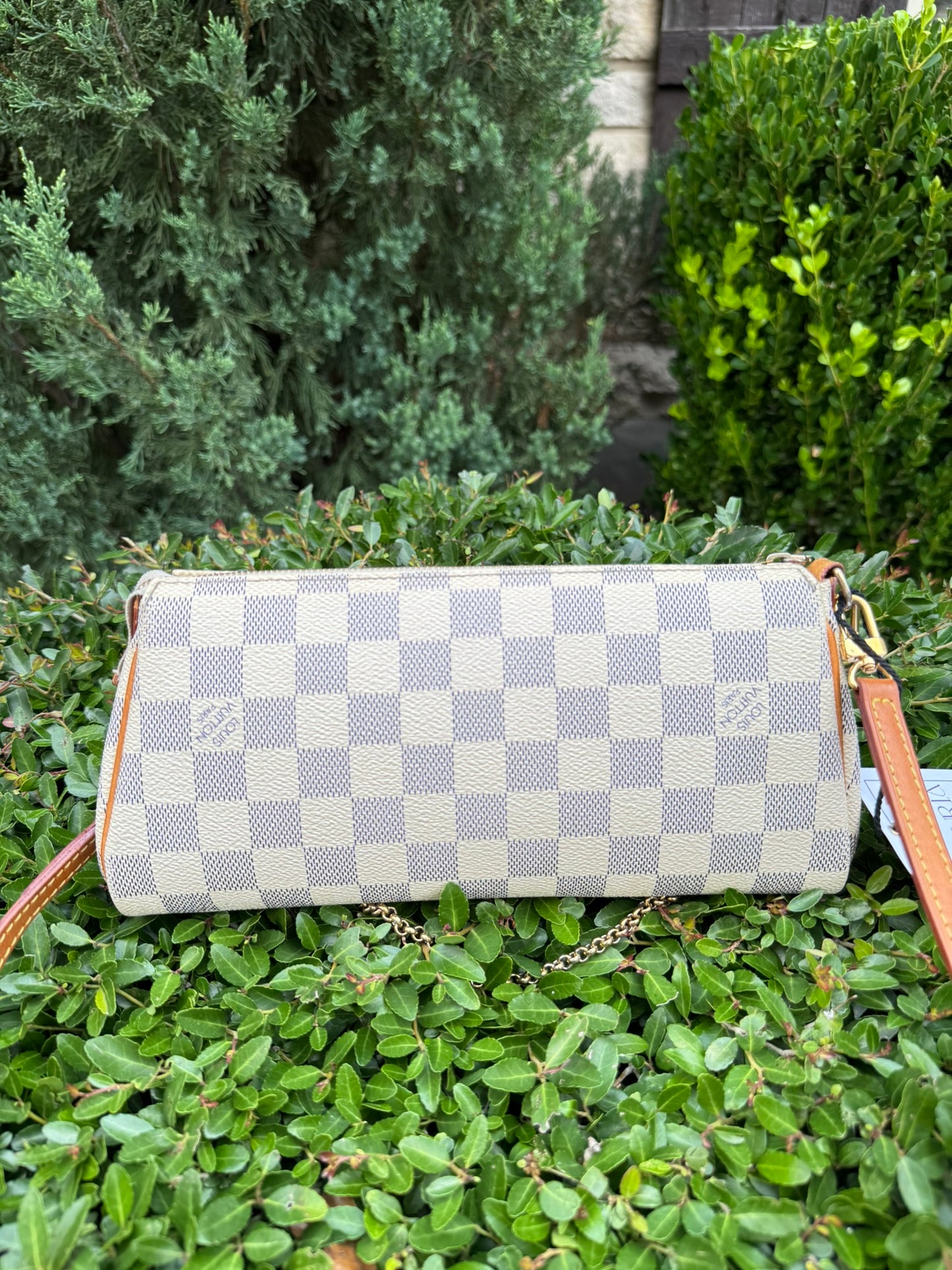 Louis Vuitton Eva Clutch in Damier Azur Canvas