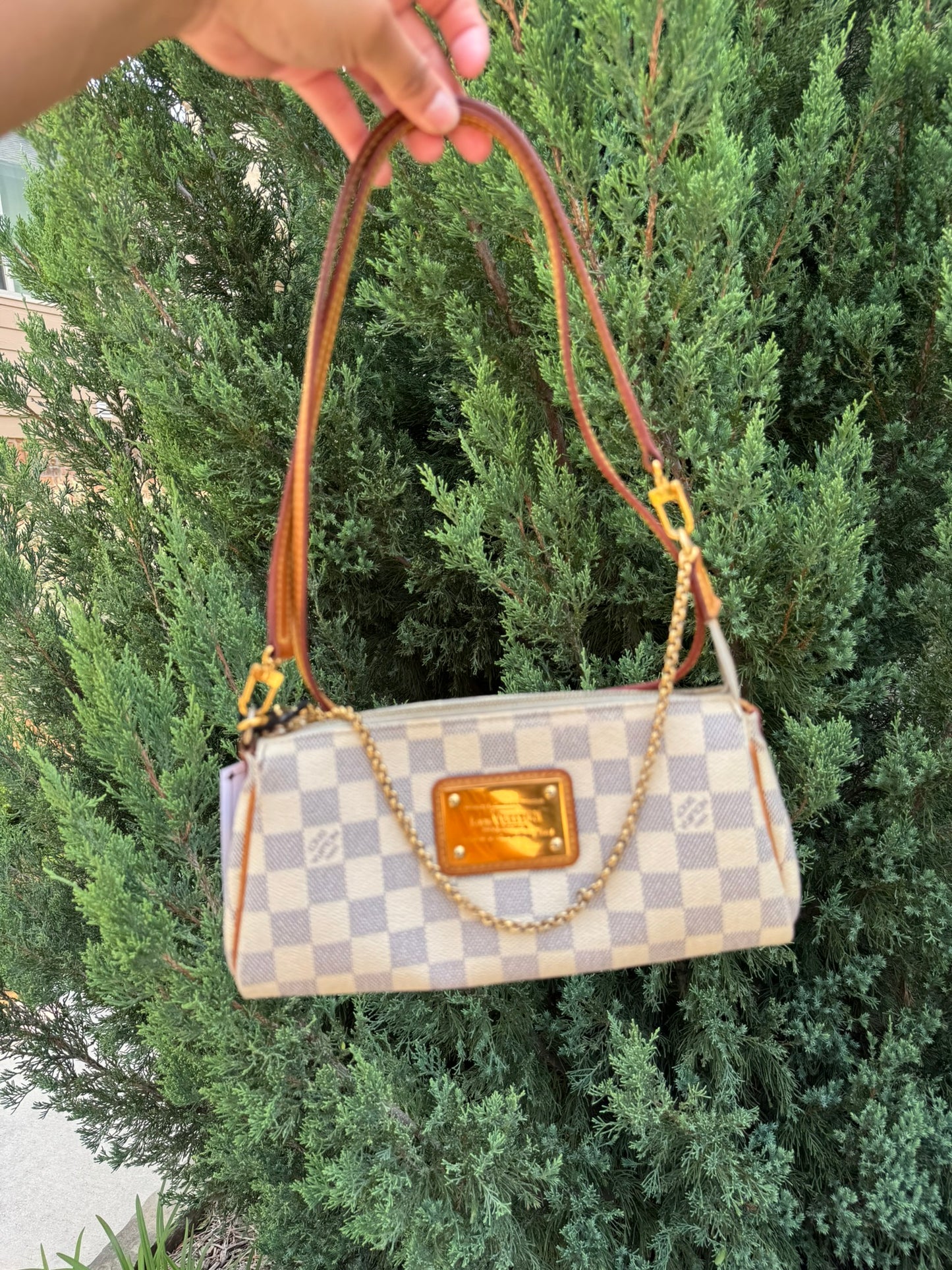 Louis Vuitton Eva Clutch in Damier Azur Canvas