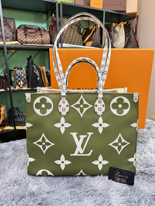 Louis Vuitton OnTheGo GM in Khaki Monogram Giant Canvas