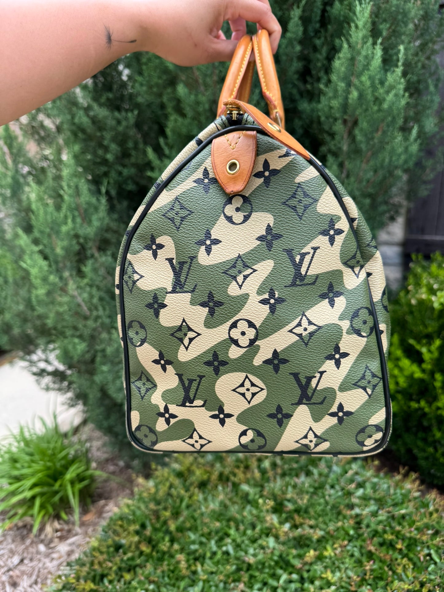 Louis Vuitton Speedy 35 in Monogramouflage Limited Edition