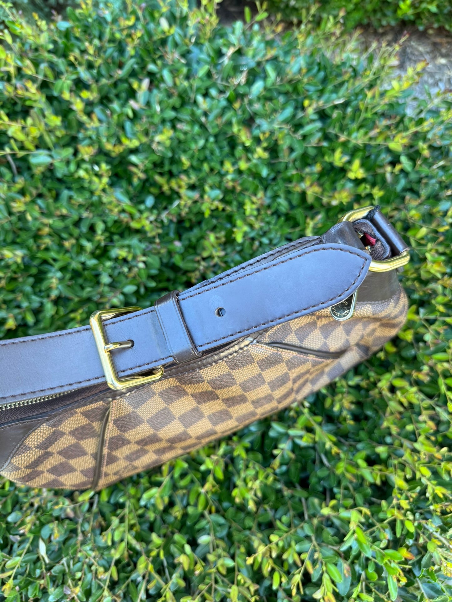 Louis Vuitton Thames PM in Damier Ebene Canvas