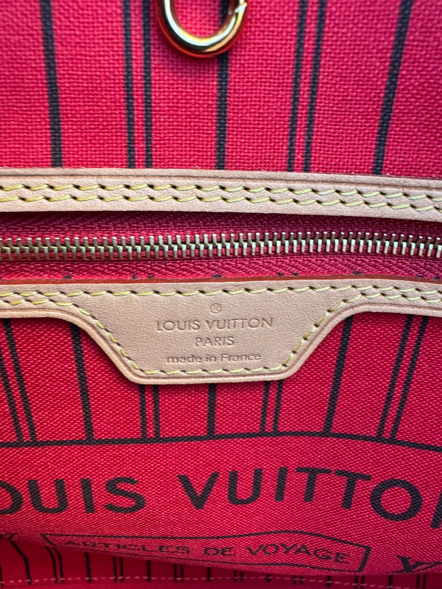 Louis Vuitton Neverfull MM in Monogram Canvas with Cerise Interior