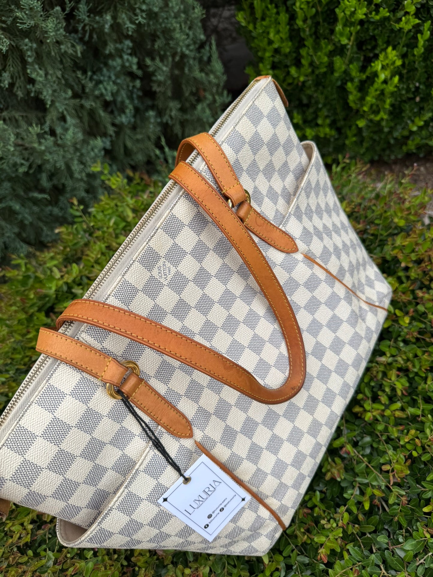 Louis Vuitton Totally MM Azur