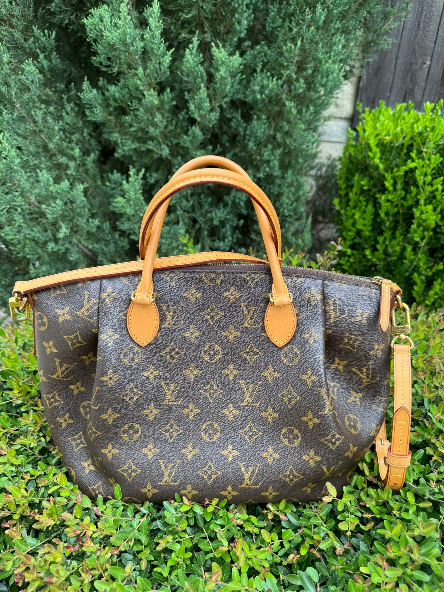 Louis Vuitton Turenne MM