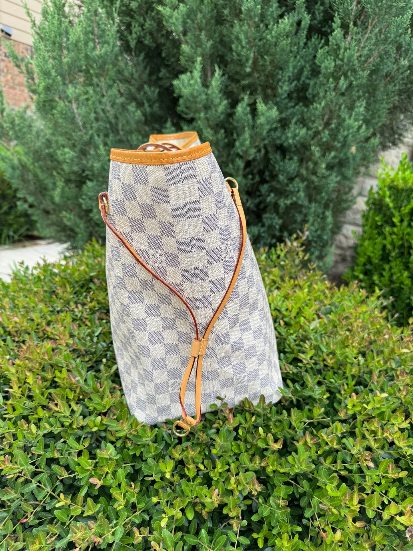 Louis Vuitton Neverfull GM in Damier Azur Canvas