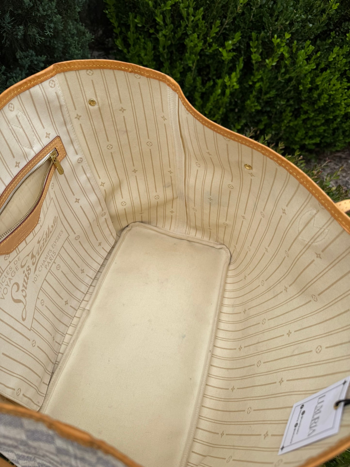 Louis Vuitton Neverfull GM in Damier Azur Canvas