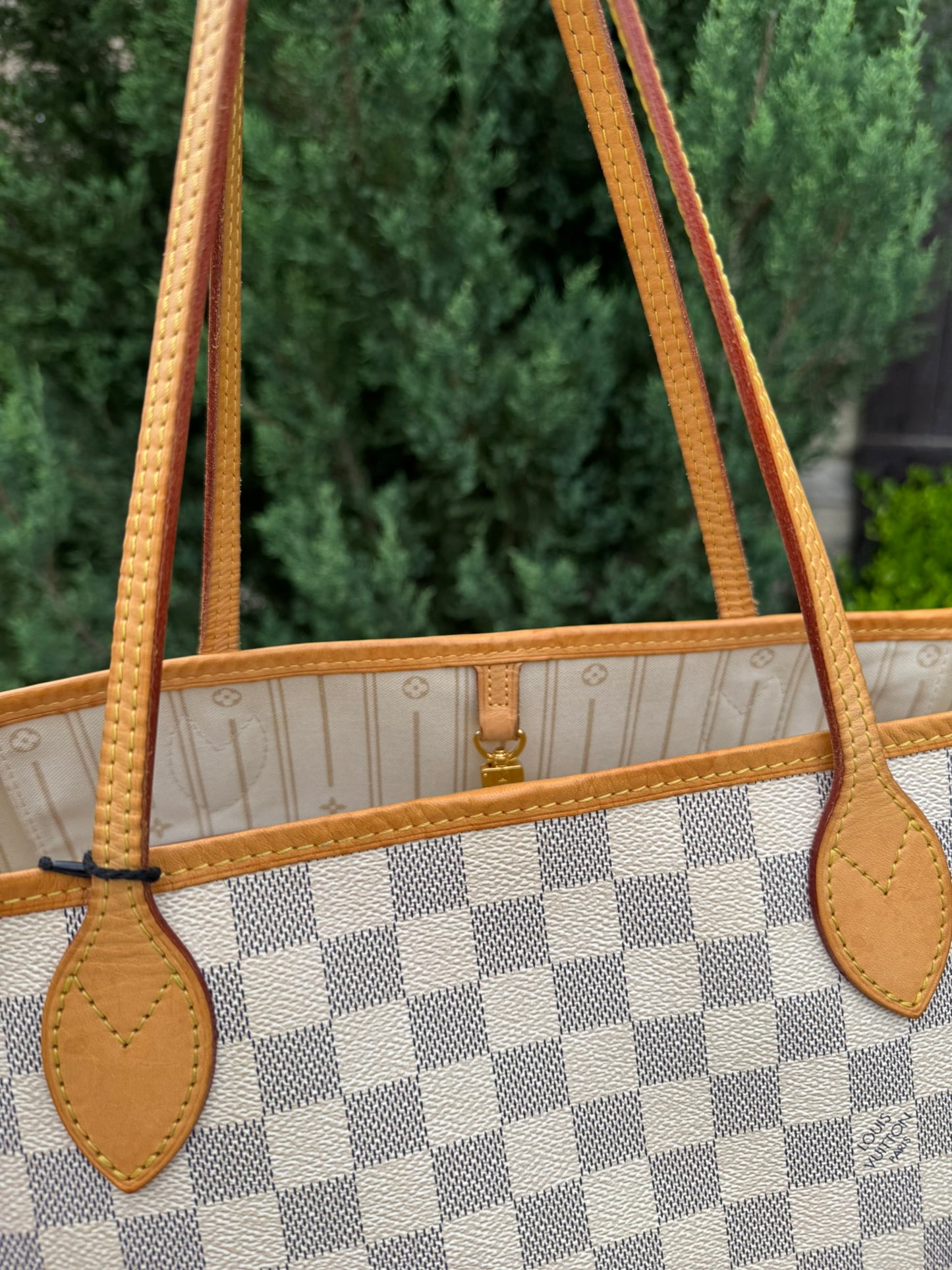 Louis Vuitton Neverfull GM in Damier Azur Canvas
