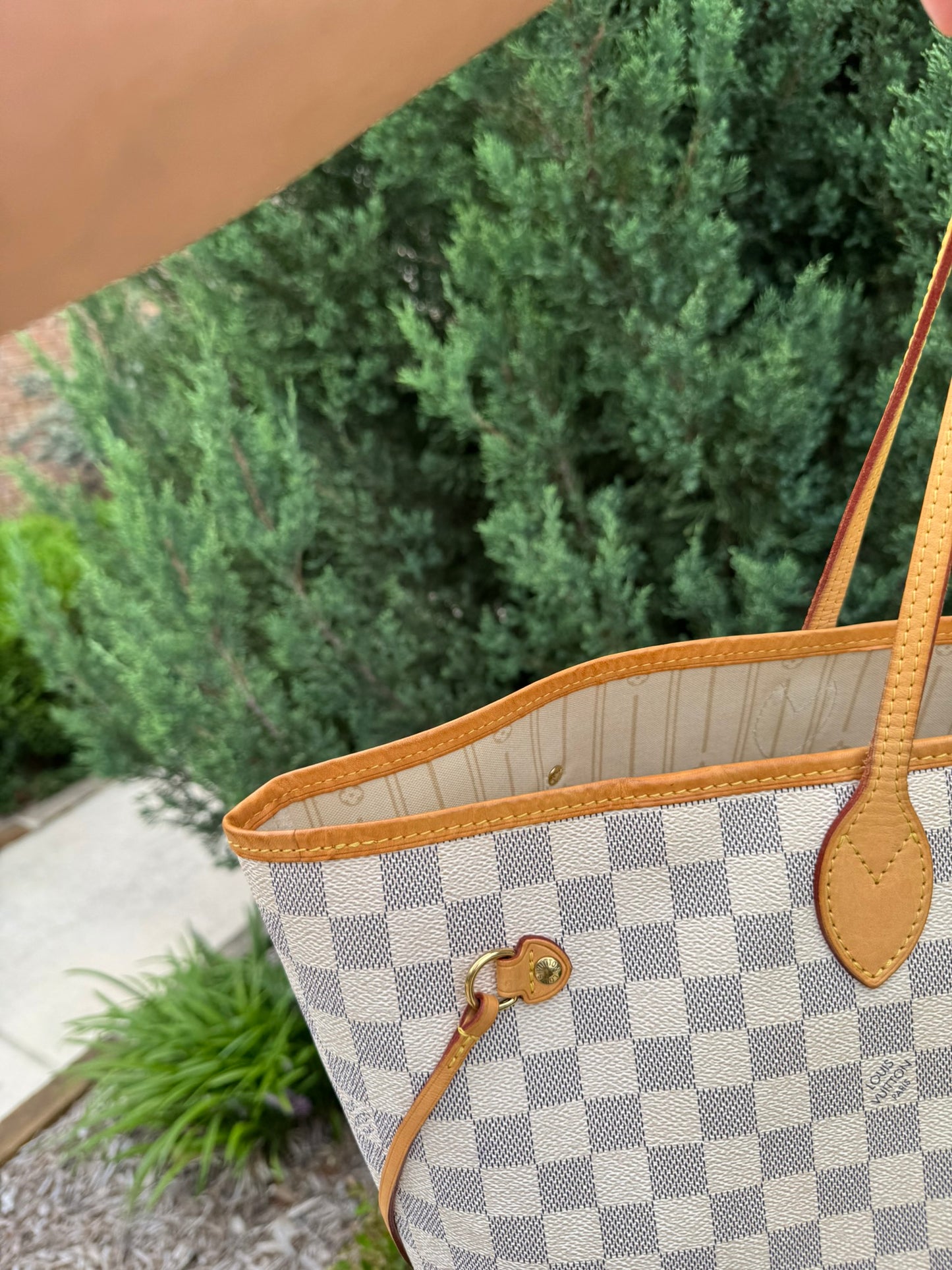 Louis Vuitton Neverfull GM in Damier Azur Canvas