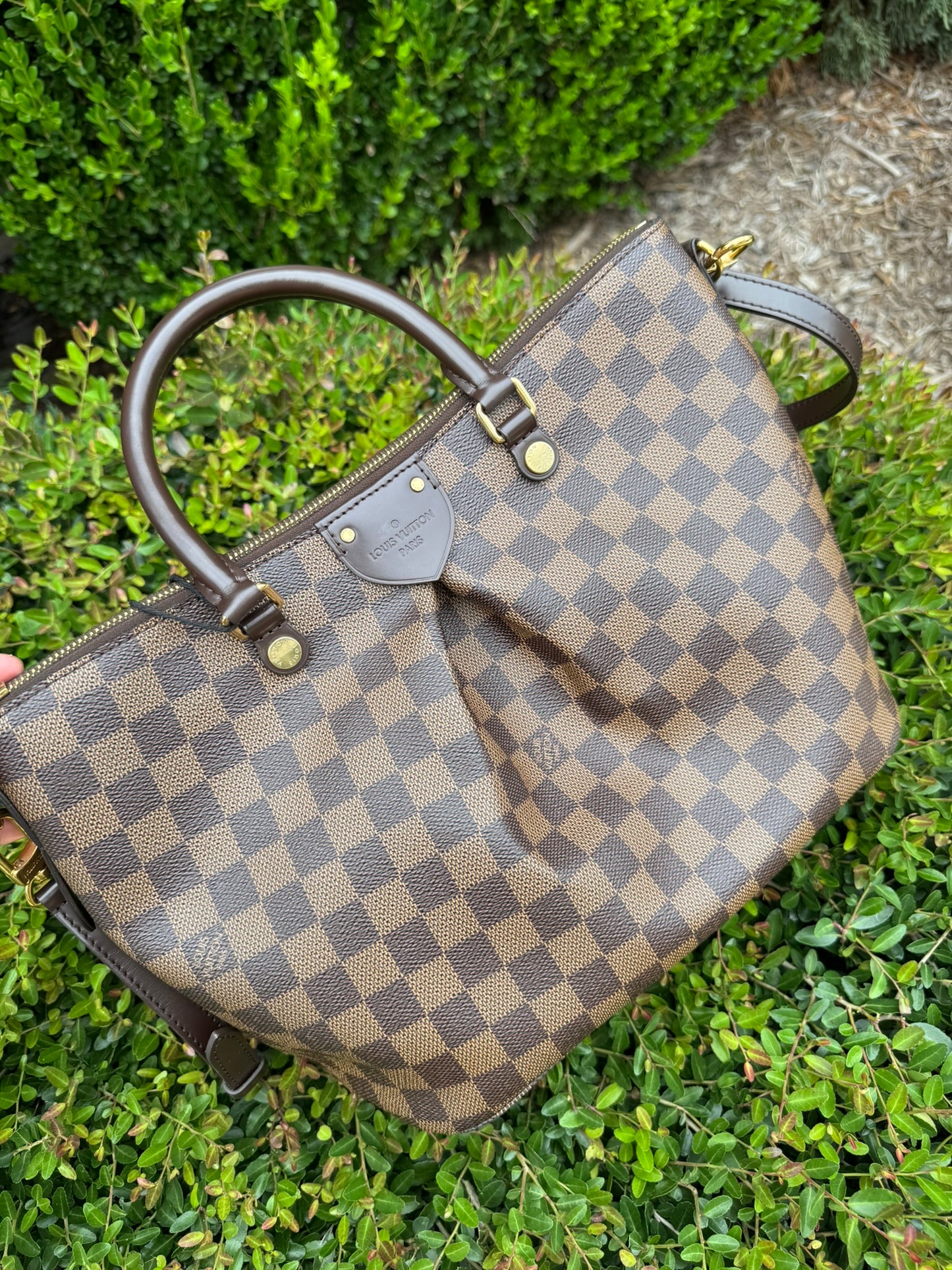 Louis Vuitton Siena MM in Damier Ebene Canvas