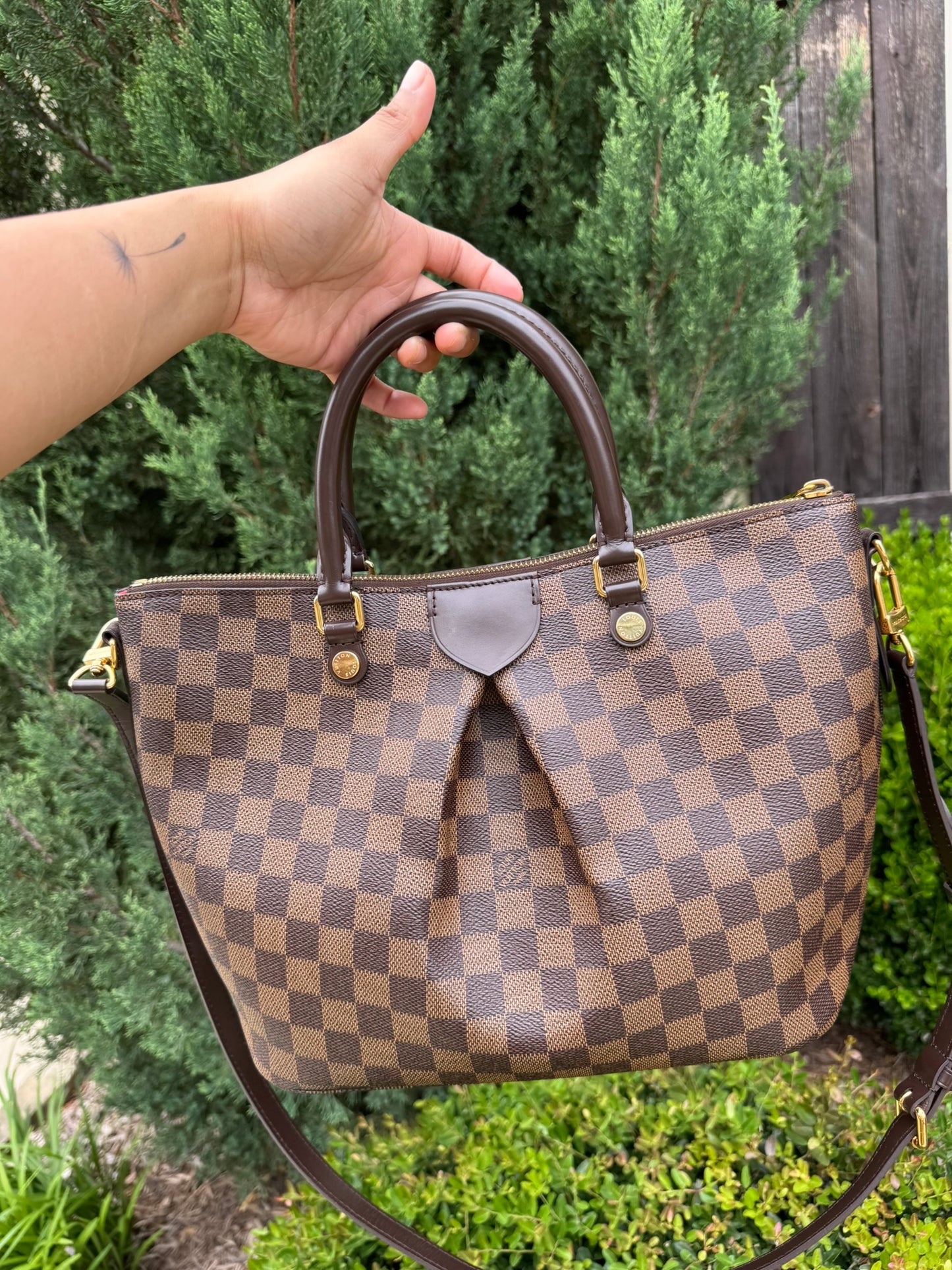 Louis Vuitton Siena MM in Damier Ebene Canvas