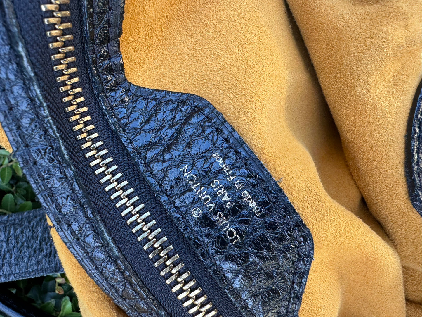 Louis Vuitton Mahina XL