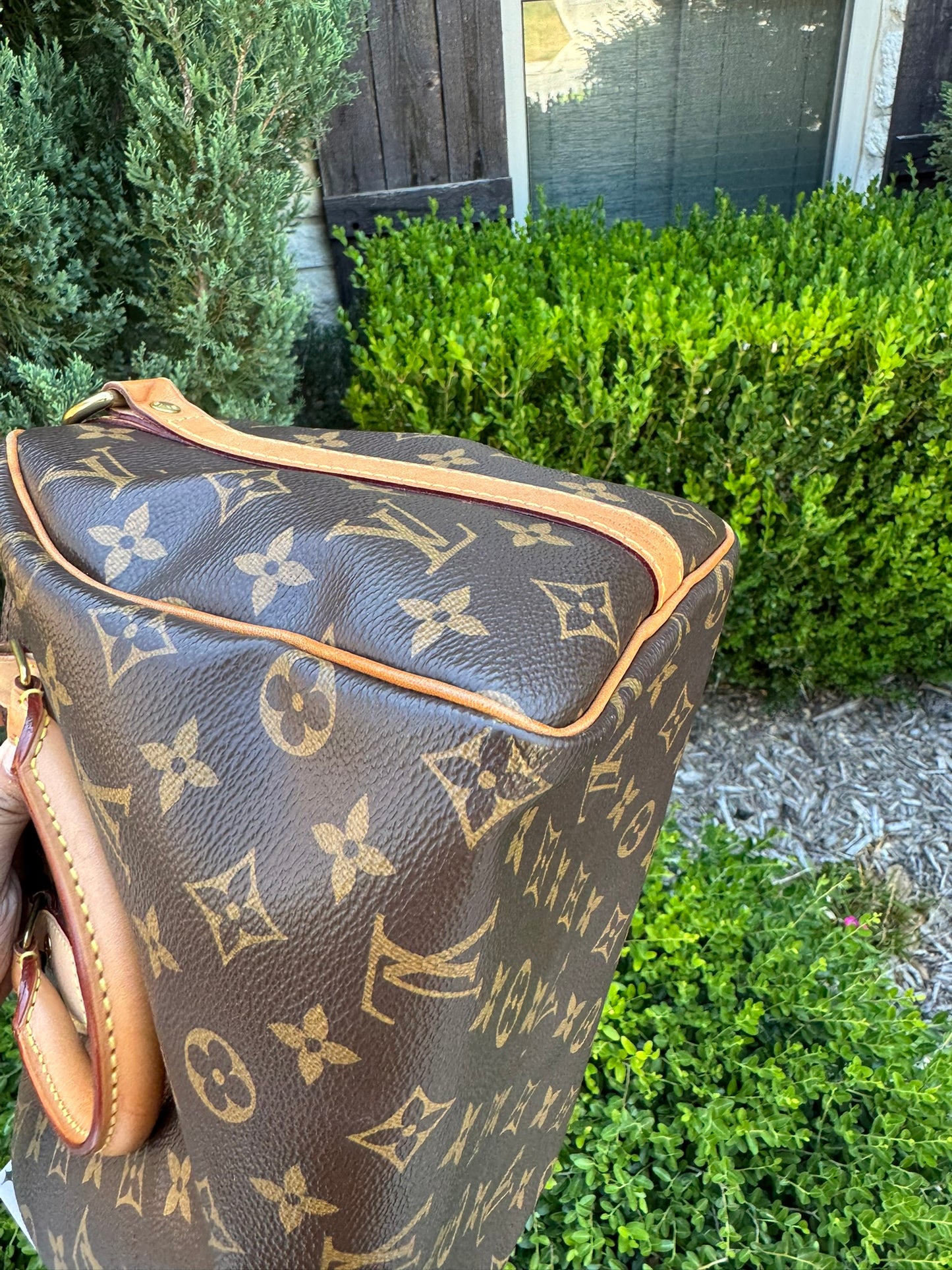 Louis Vuitton Speedy Bandoulière 25 in Monogram Canvas