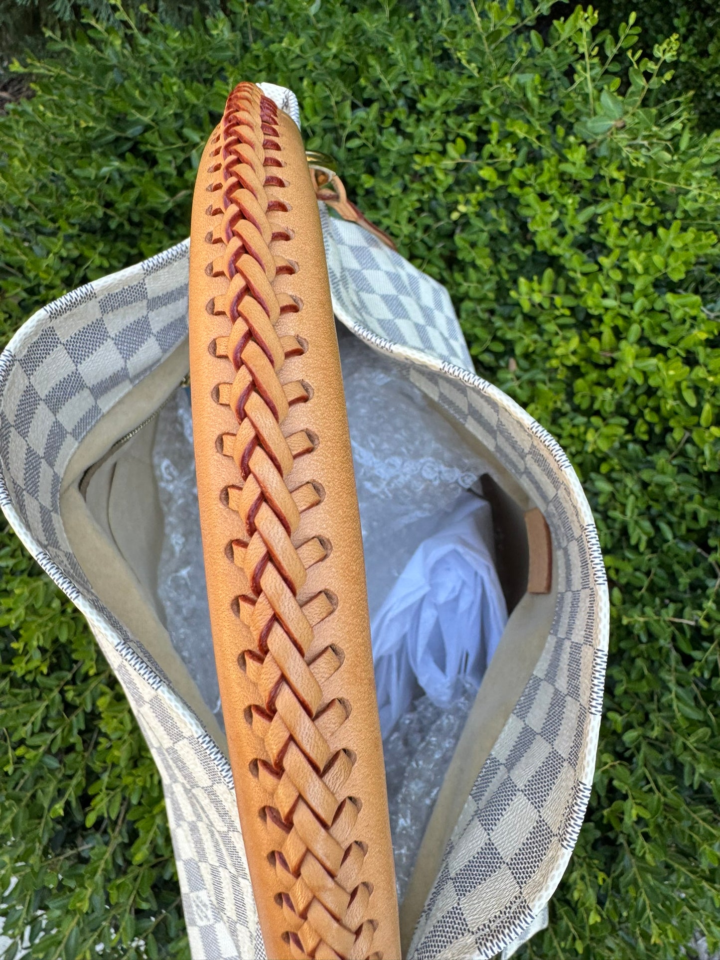 Louis Vuitton Artsy MM in Damier Azur Canvas