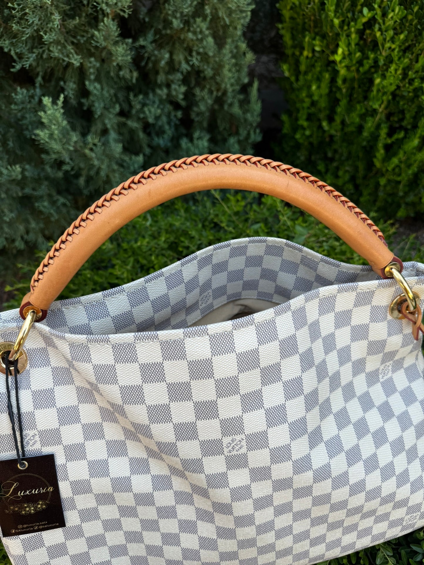 Louis Vuitton Artsy MM in Damier Azur Canvas