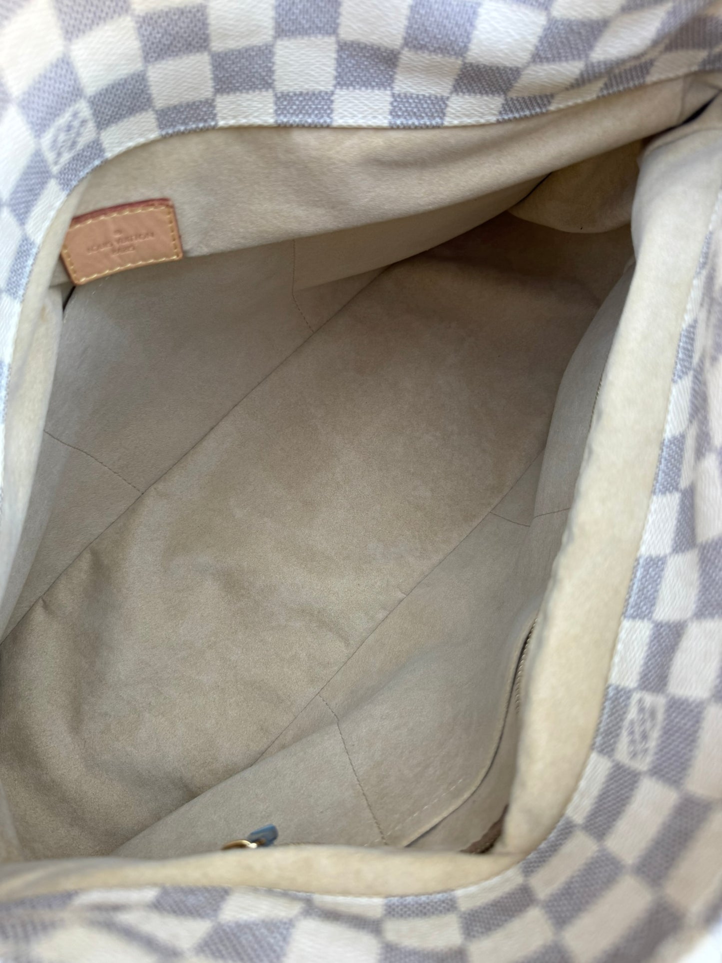 Louis Vuitton Artsy MM in Damier Azur Canvas