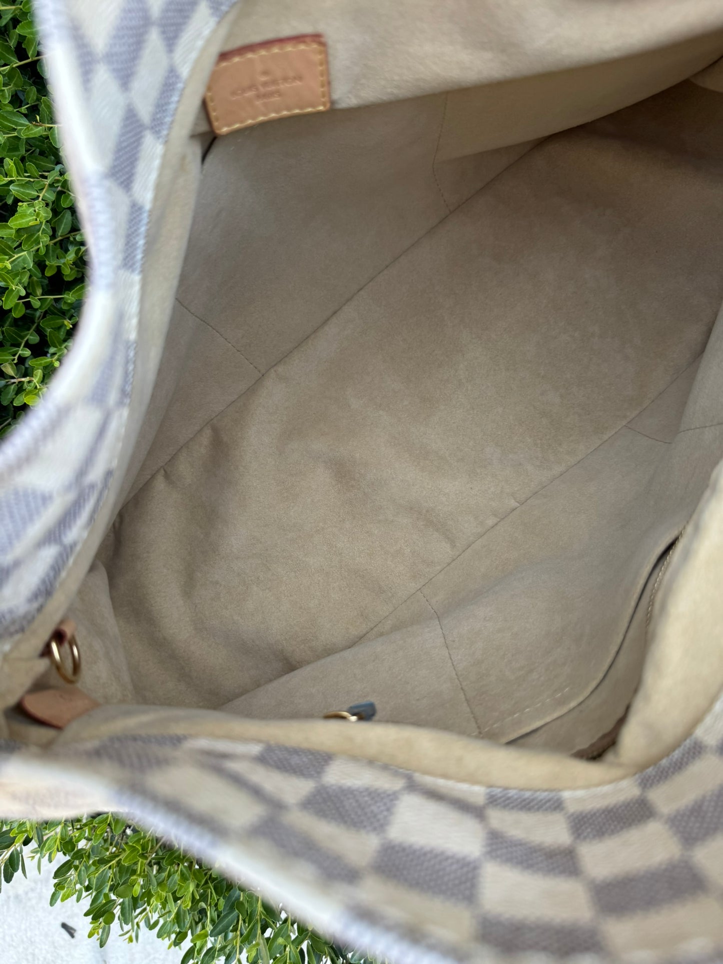 Louis Vuitton Artsy MM in Damier Azur Canvas