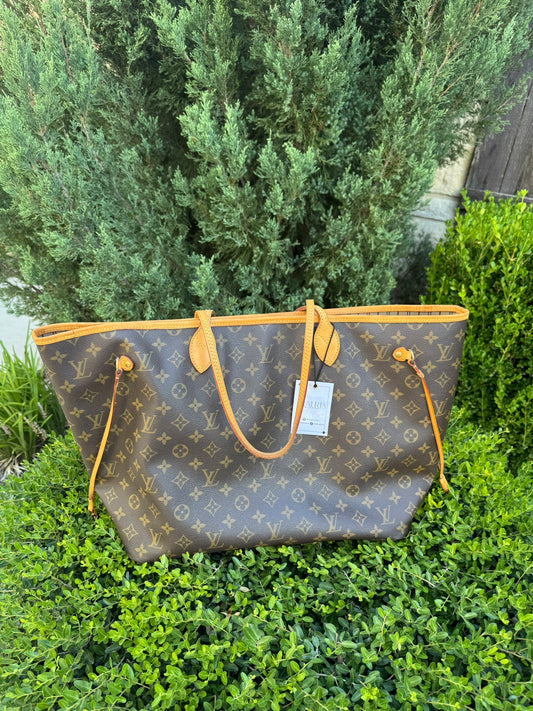 Louis Vuitton Neverfull GM in Monogram Canvas