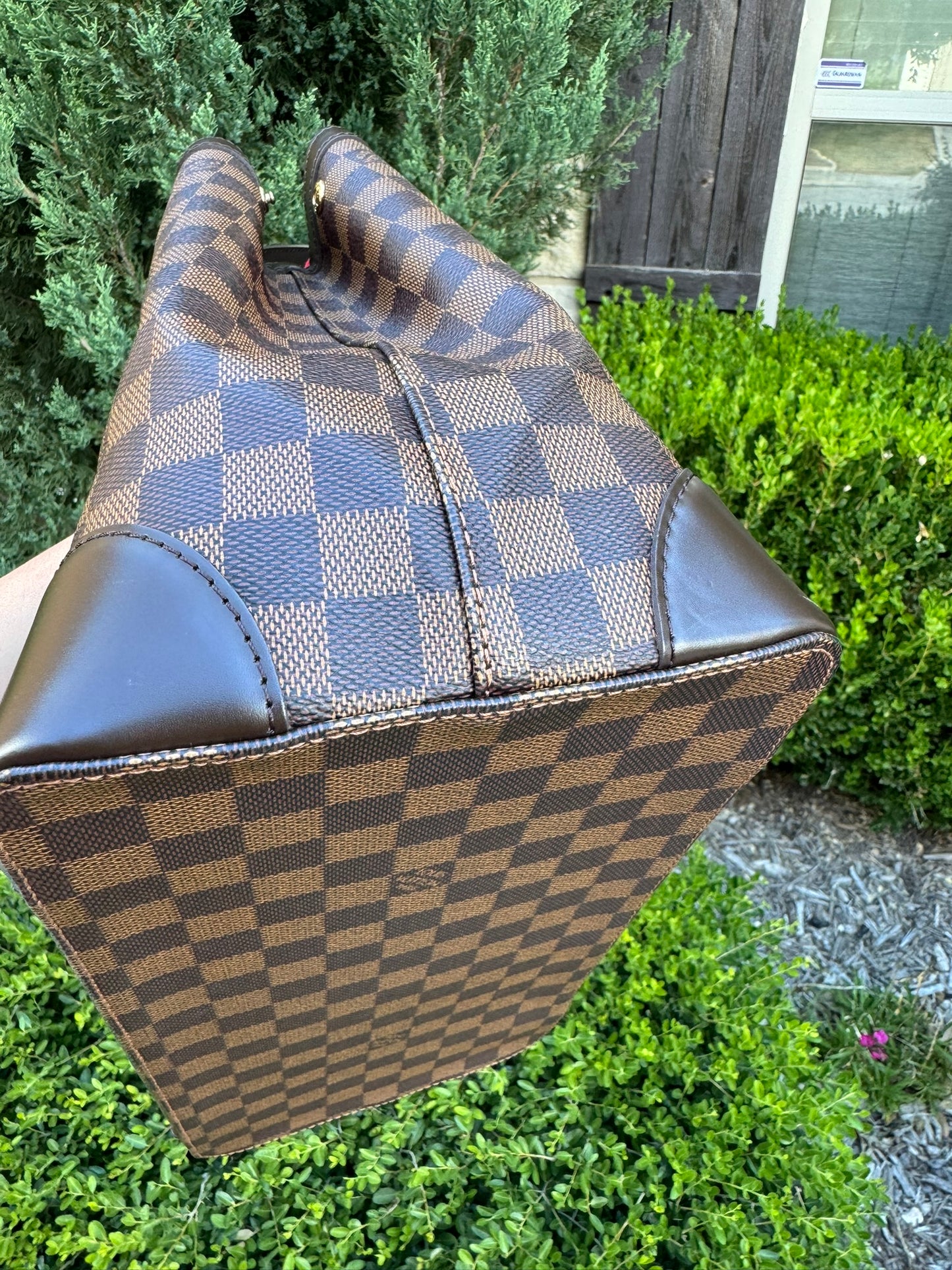 Louis Vuitton Hampstead MM in Damier Ebene Canvas