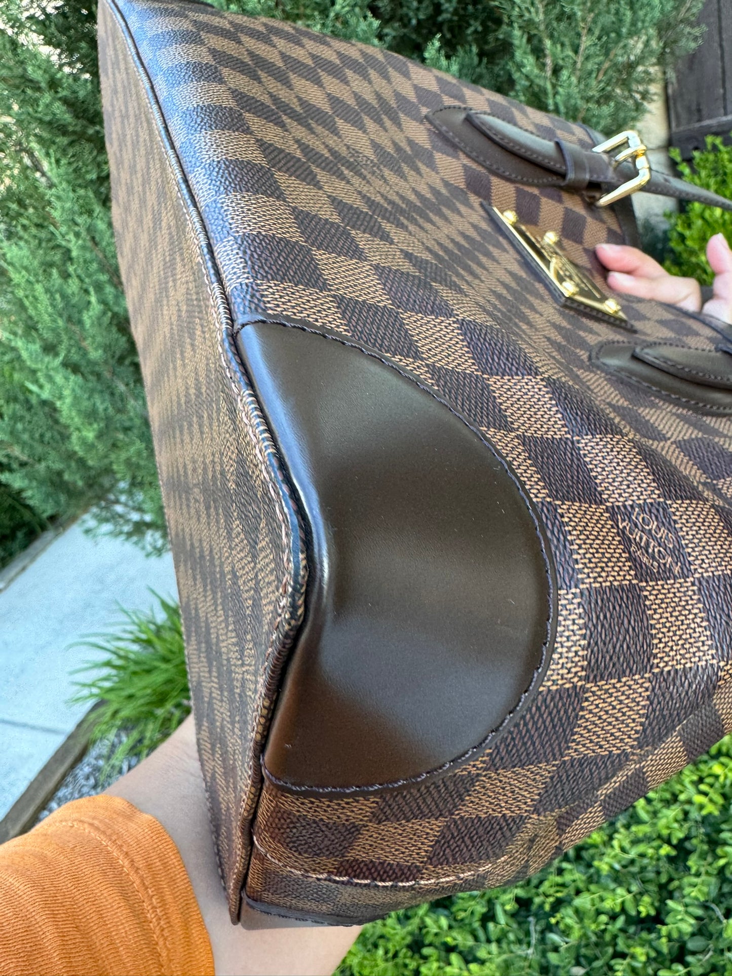 Louis Vuitton Hampstead MM in Damier Ebene Canvas
