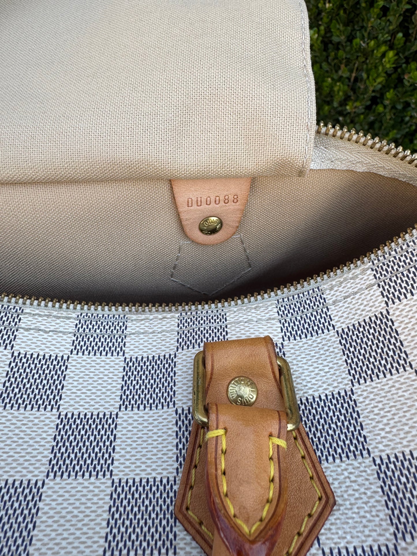 Louis Vuitton Speedy 30