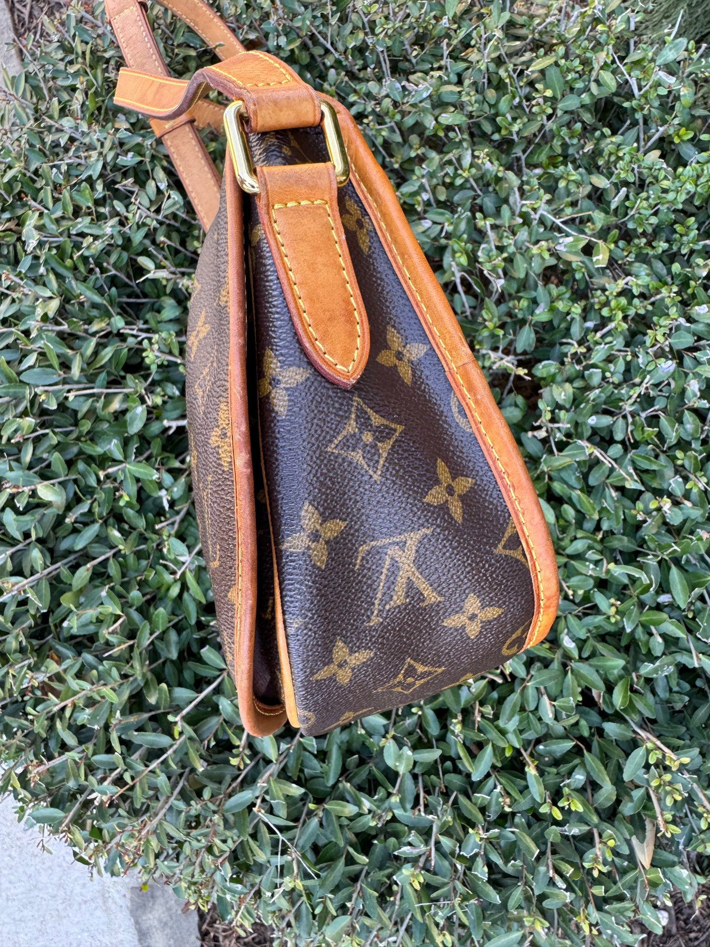 Louis Vuitton Menilmontant PM