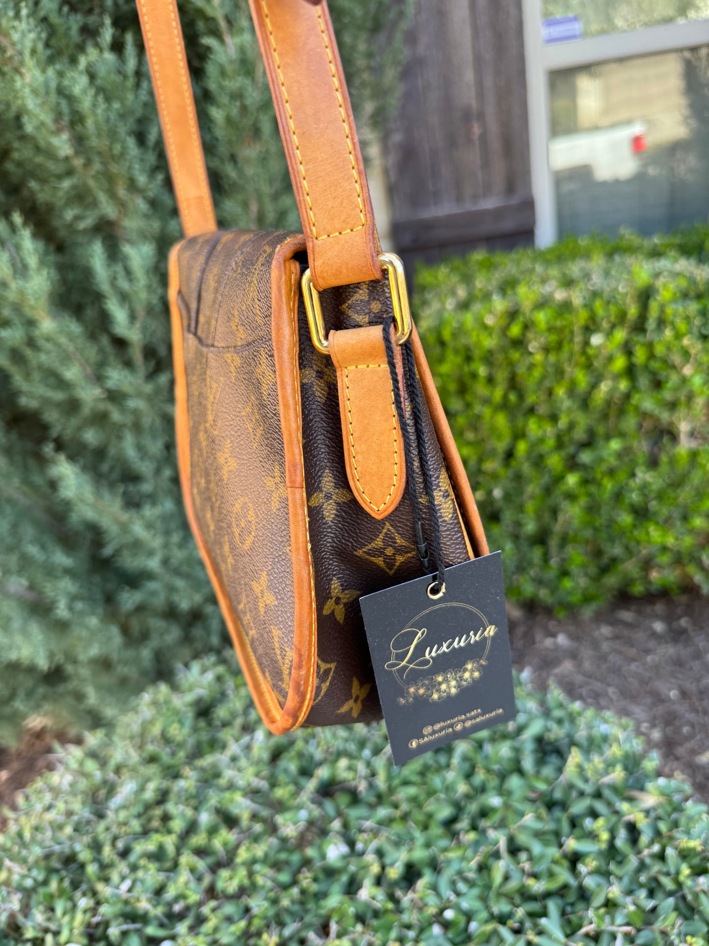 Louis Vuitton Menilmontant PM