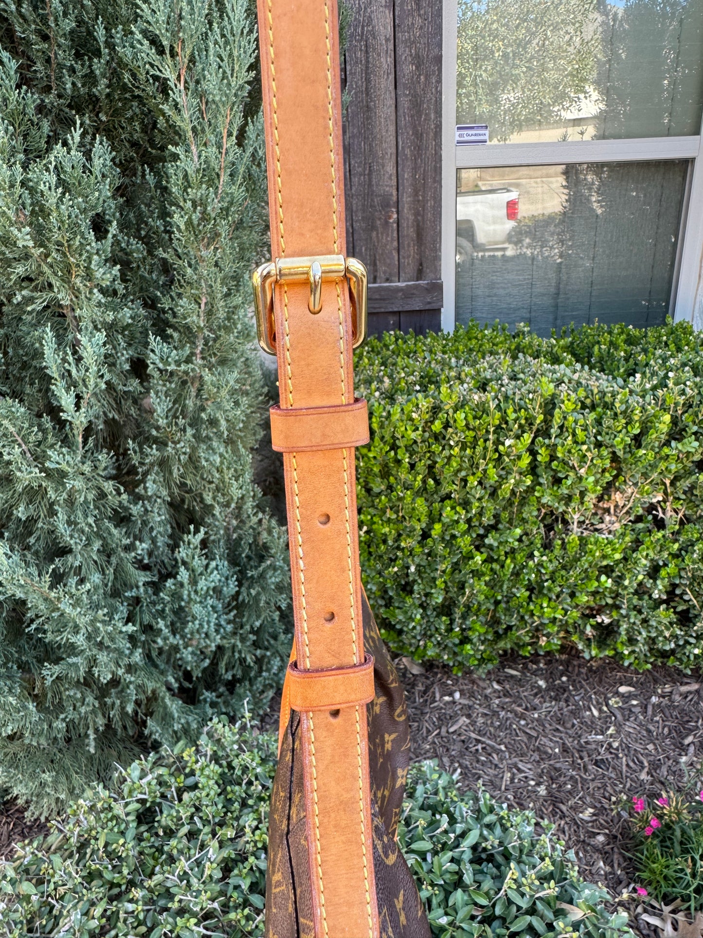 Louis Vuitton Menilmontant PM