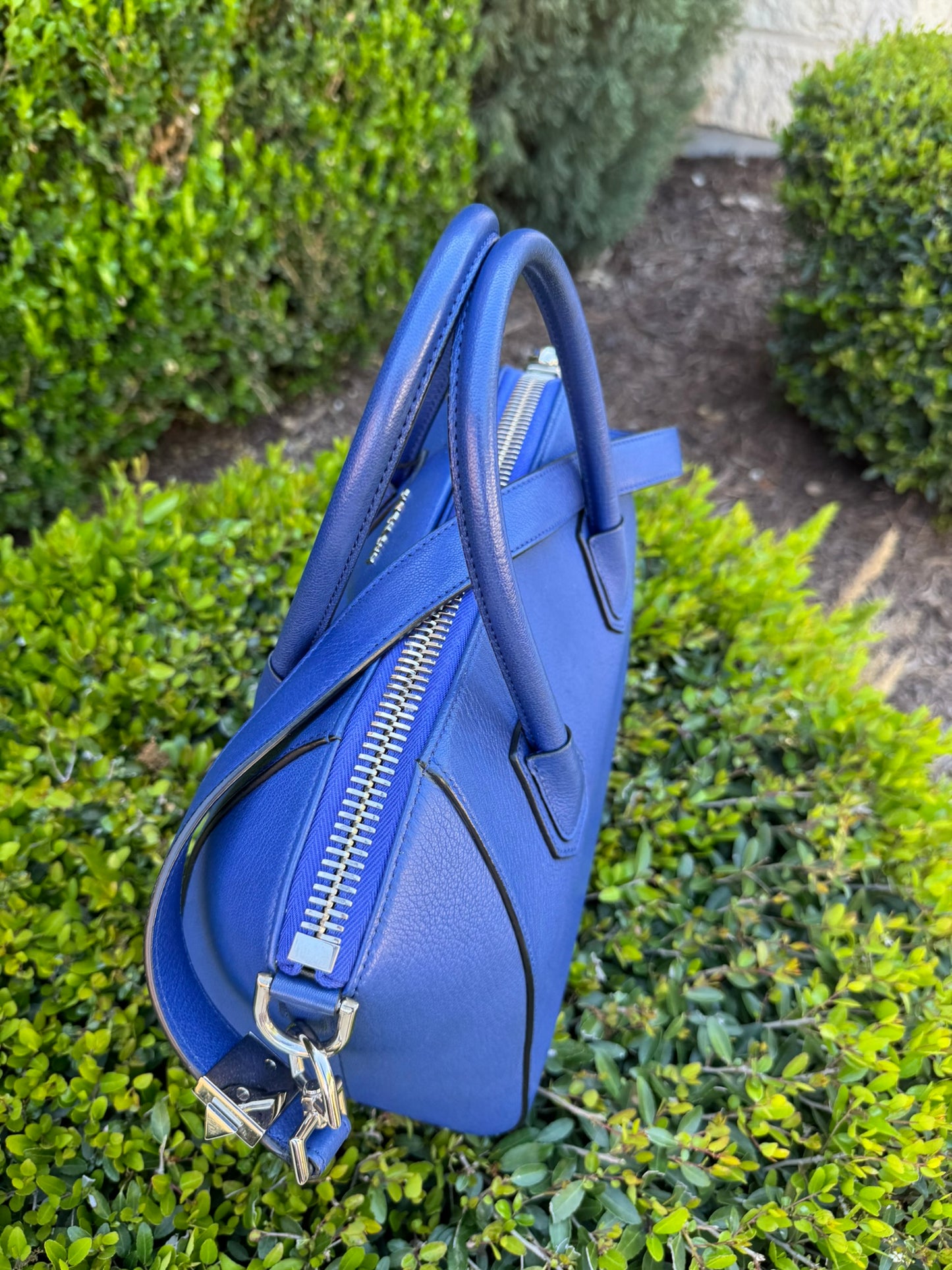 Givenchy Antigona in Blue Leather