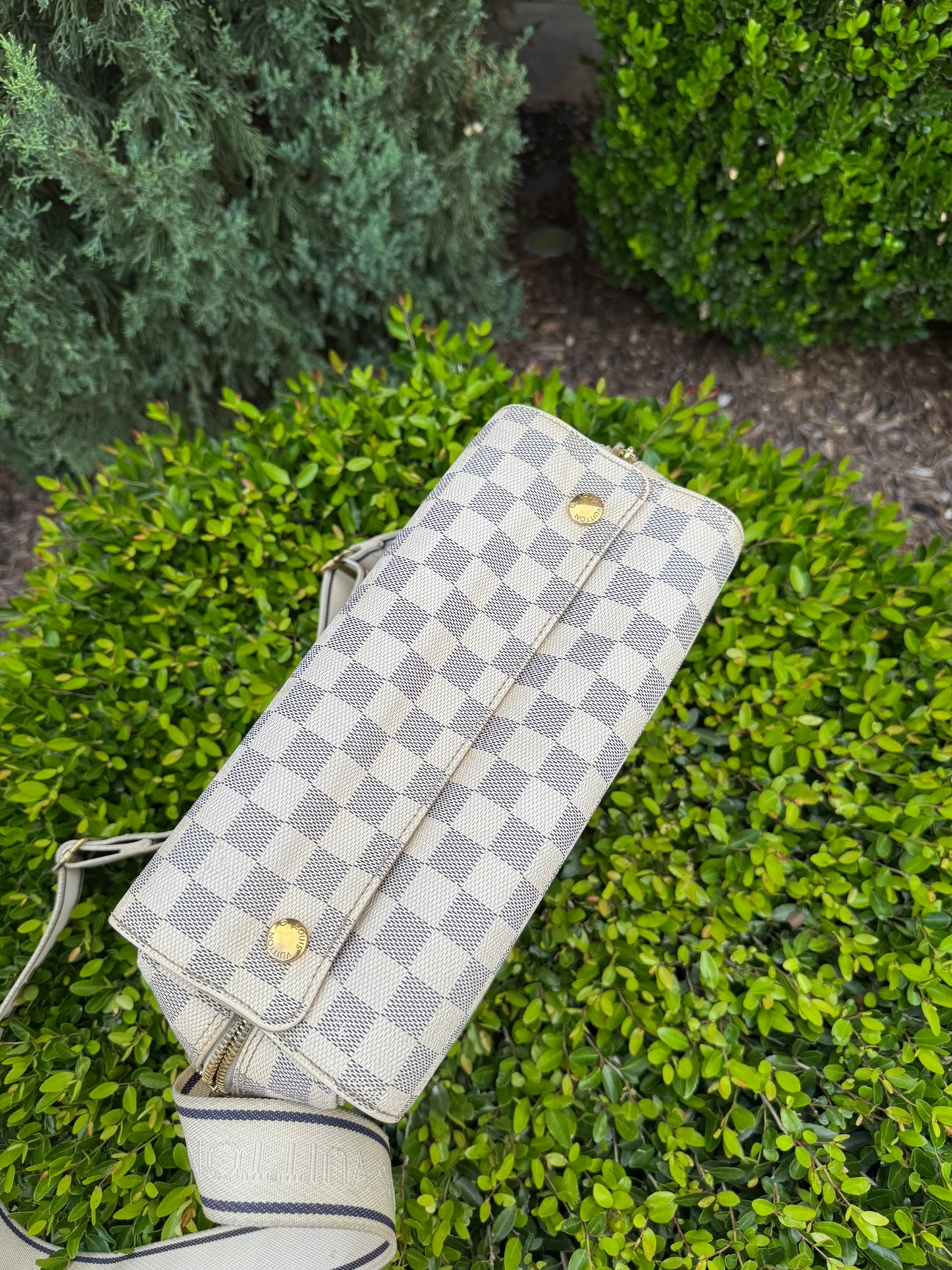 Louis Vuitton Naviglio in Damier Azur Canvas