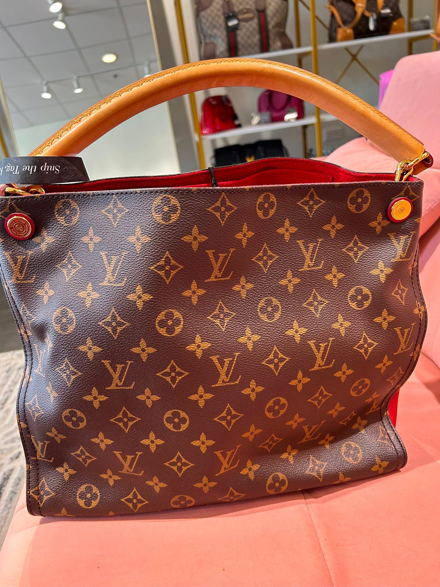 Louis Vuitton Gaia – Red
