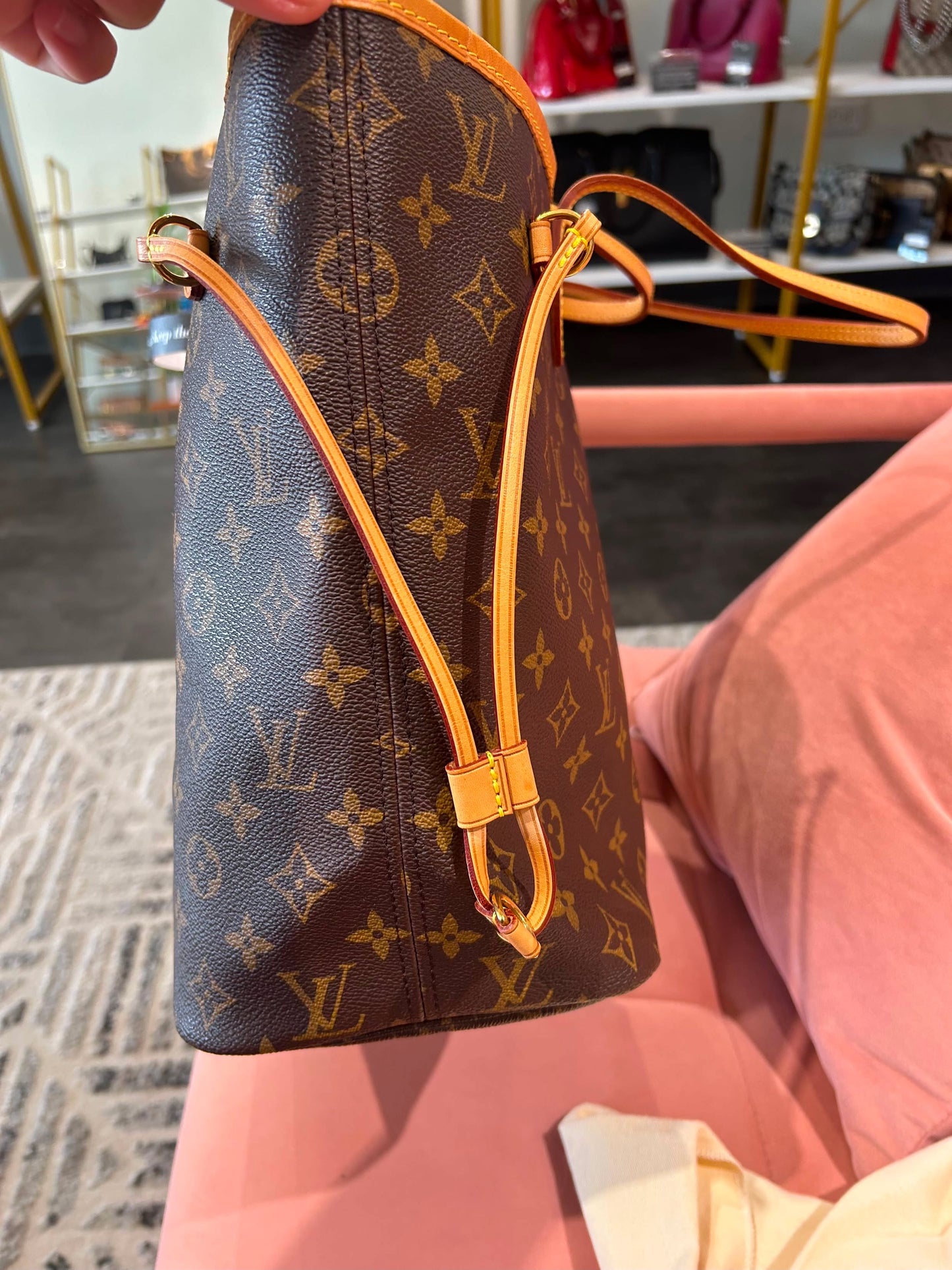 Louis Vuitton Neverfull MM – Monogram Pivoine with Pouch