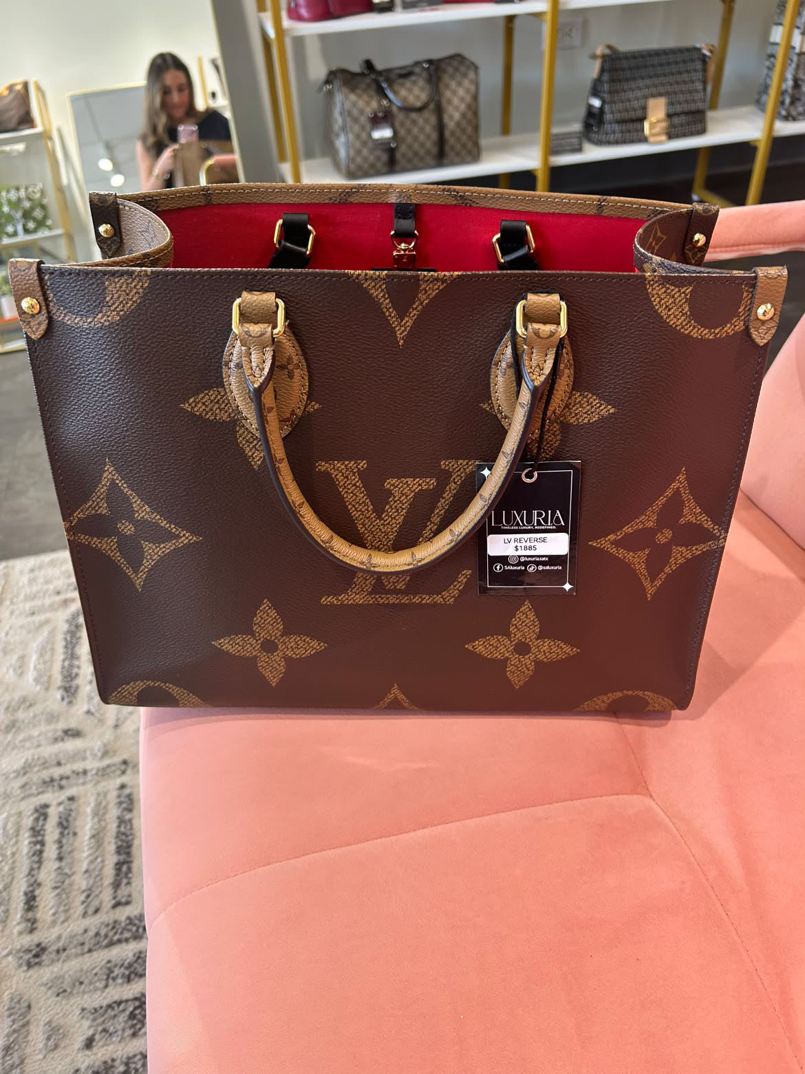 Louis Vuitton Onthego MM – Monogram Giant Reverse Canvas
