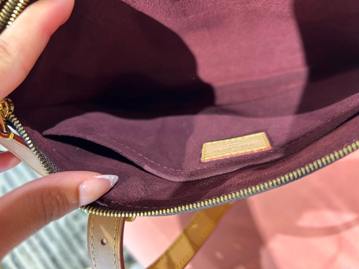 Louis Vuitton Carrousel – Monogram Canvas