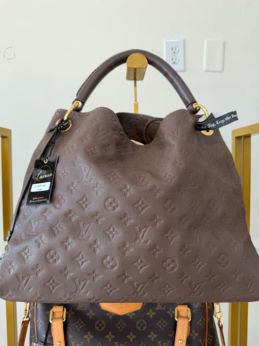 Louis Vuitton Artsy MM