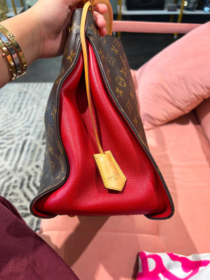 Louis Vuitton Gaia – Red
