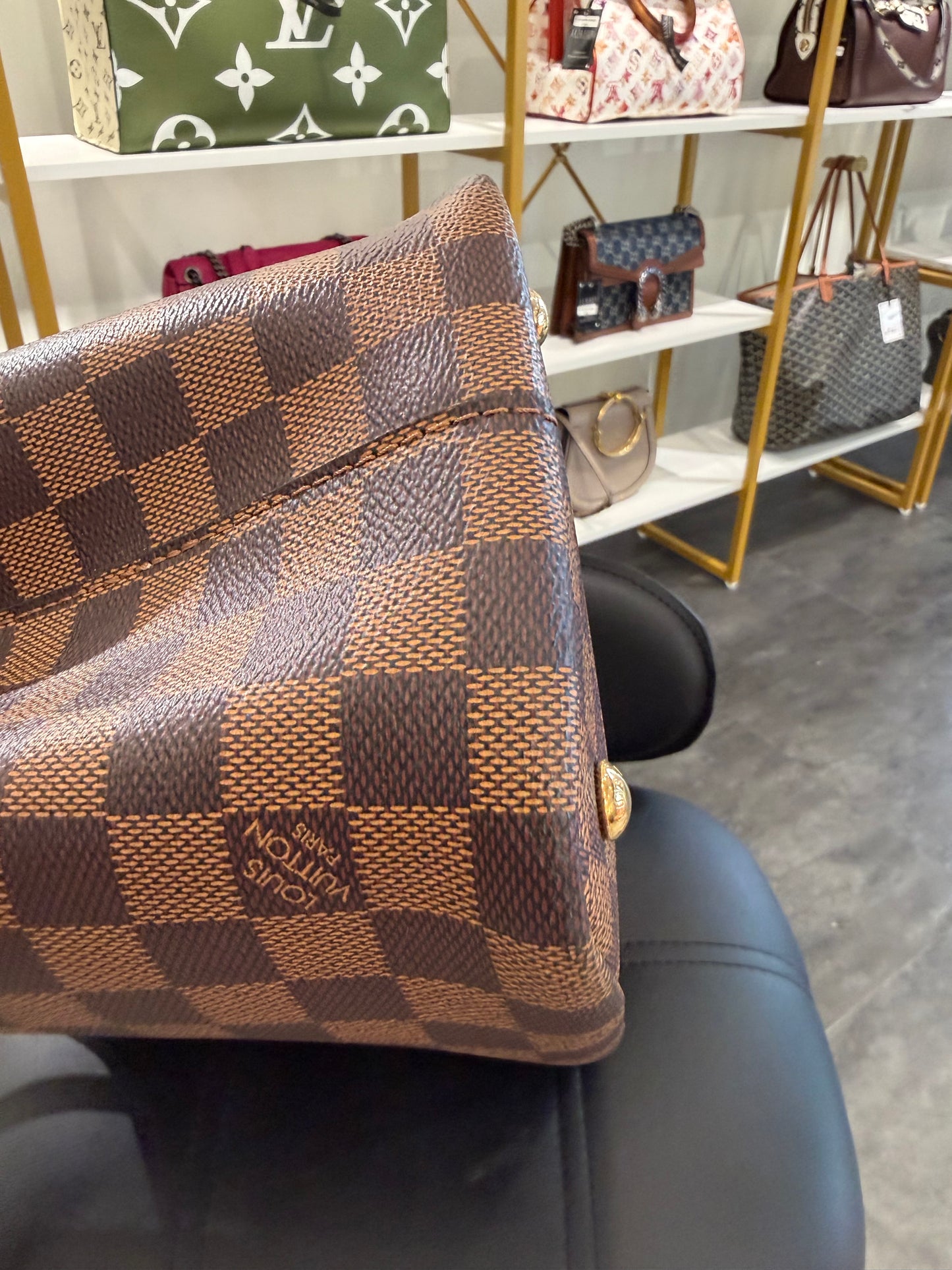 Louis Vuitton Kensington – Damier Ebene