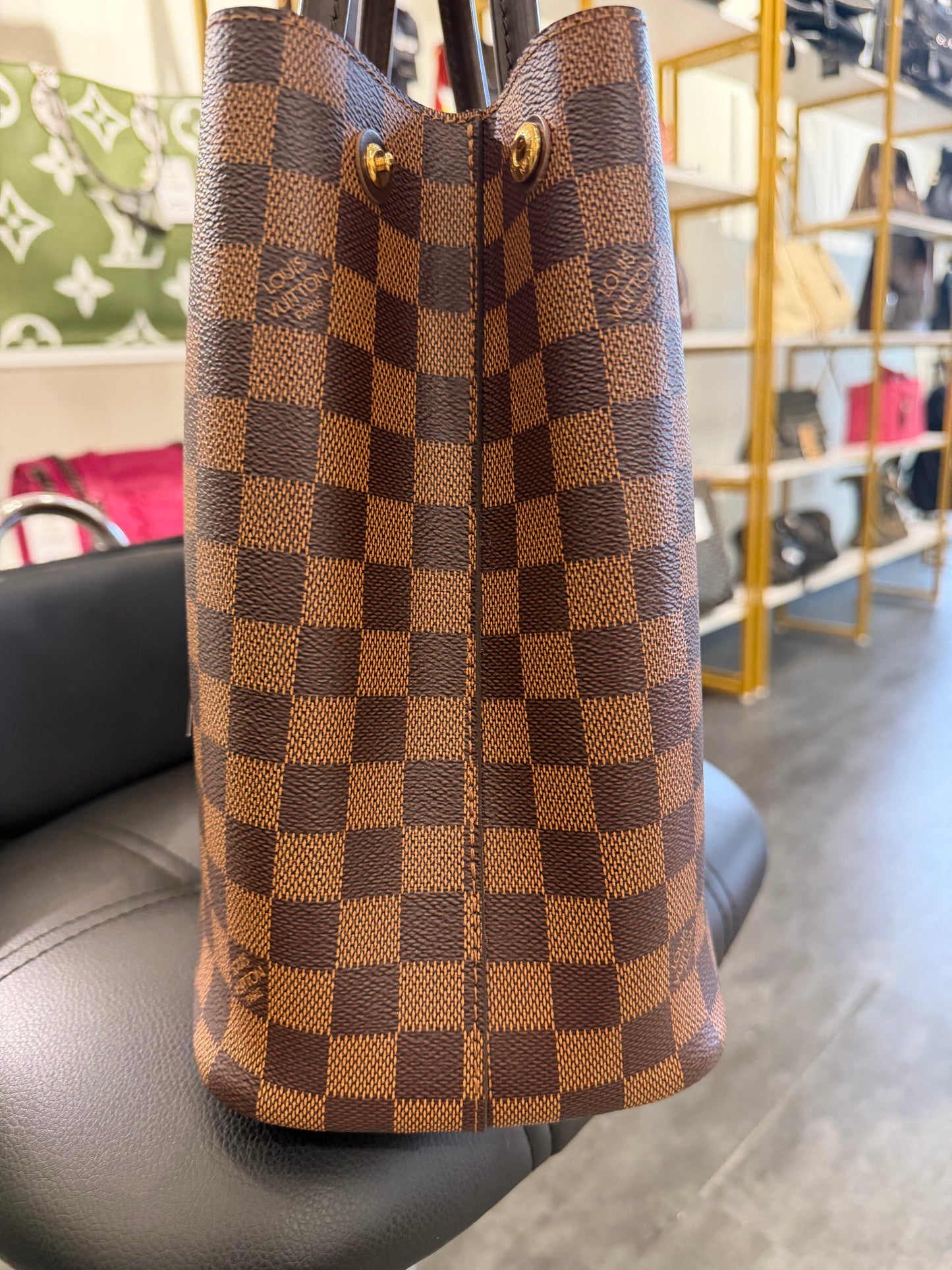 Louis Vuitton Kensington – Damier Ebene