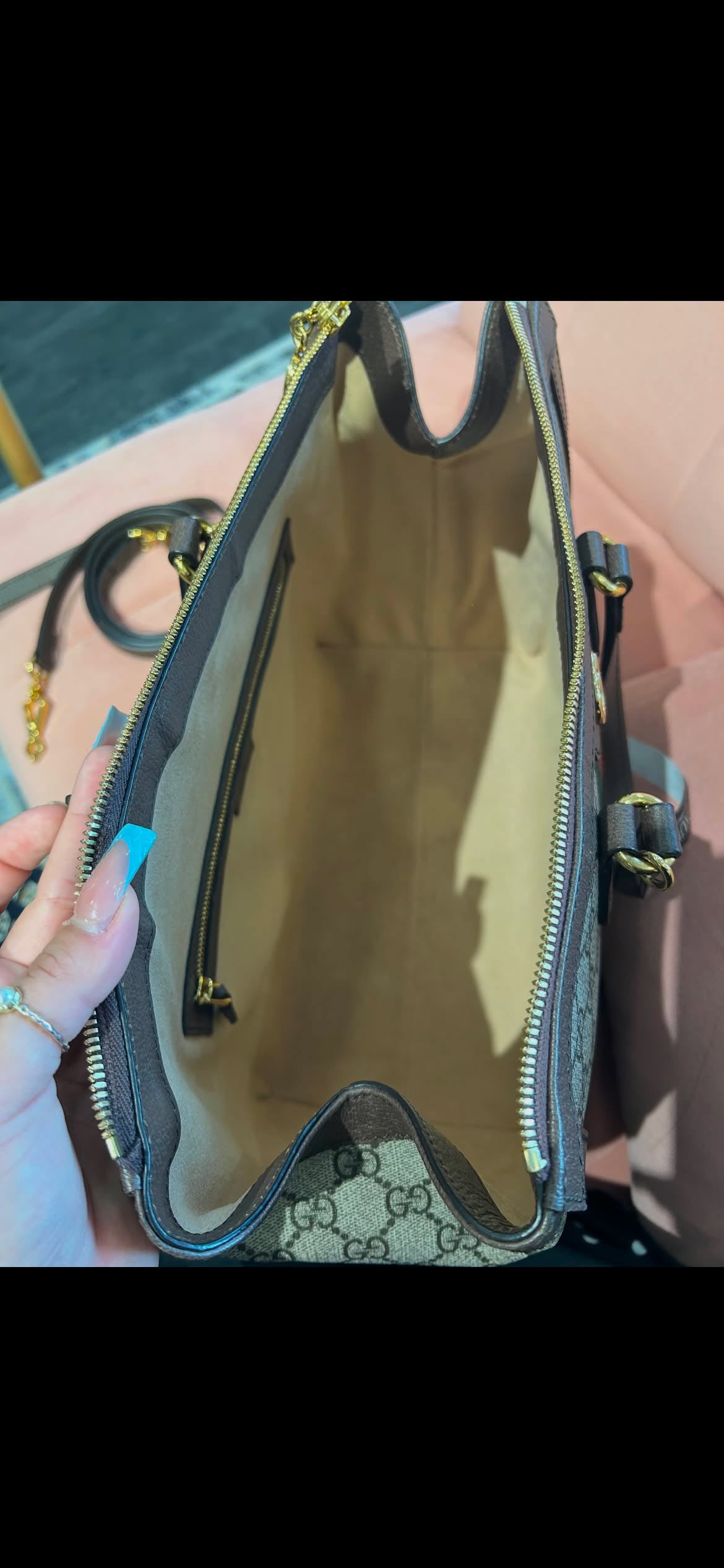 Gucci Ophidia GG Supreme Medium Top Handle Tote