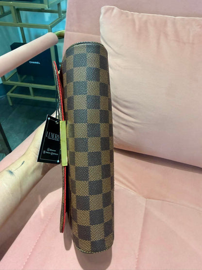 Louis Vuitton Favorite MM in Damier Ebene (For Ms Lisa)