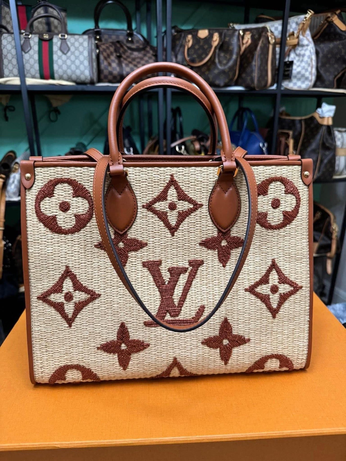 Louis Vuitton Onthego MM – Raffia