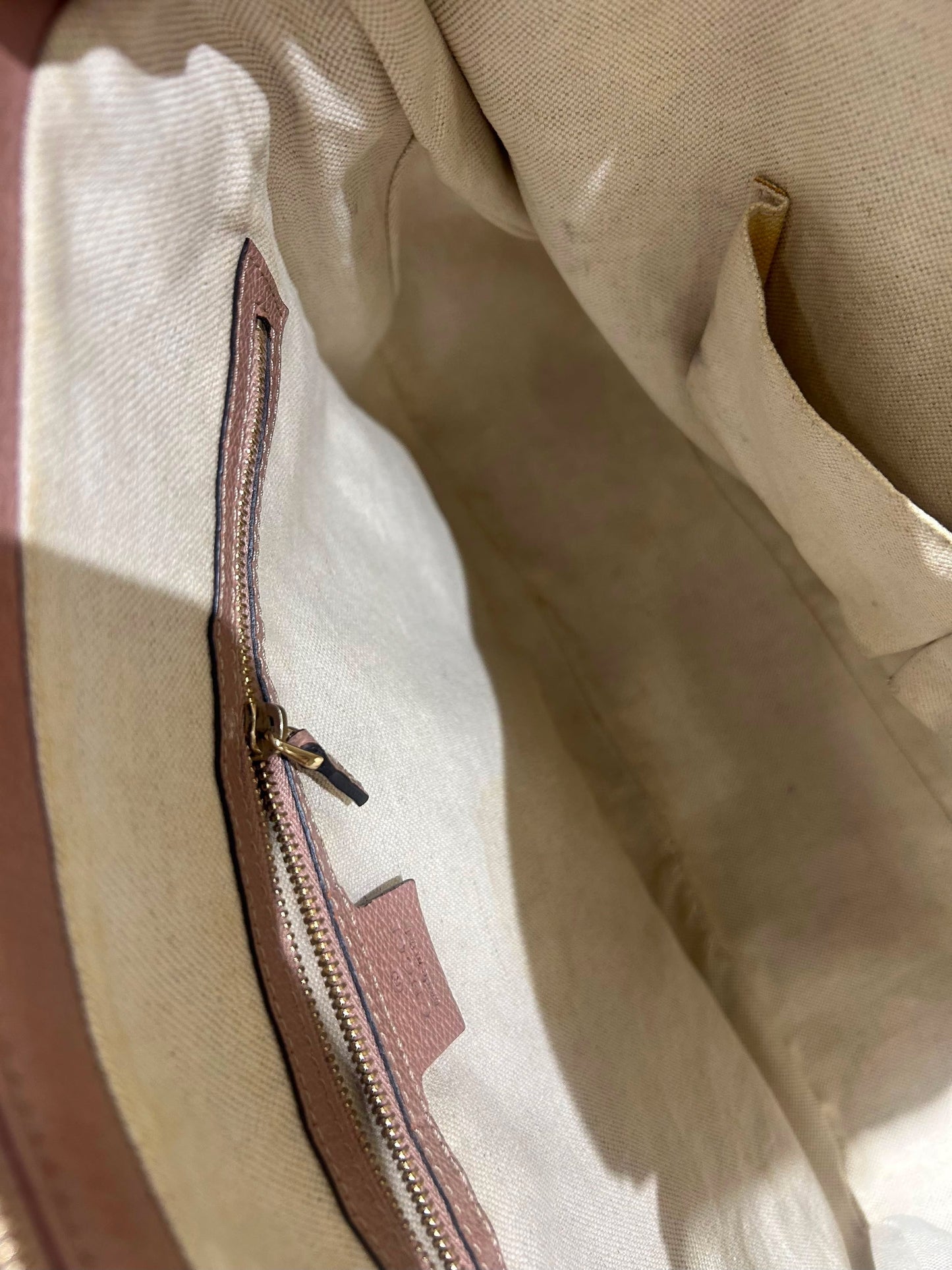 Gucci GG Canvas Hobo – Pink Leather Trim