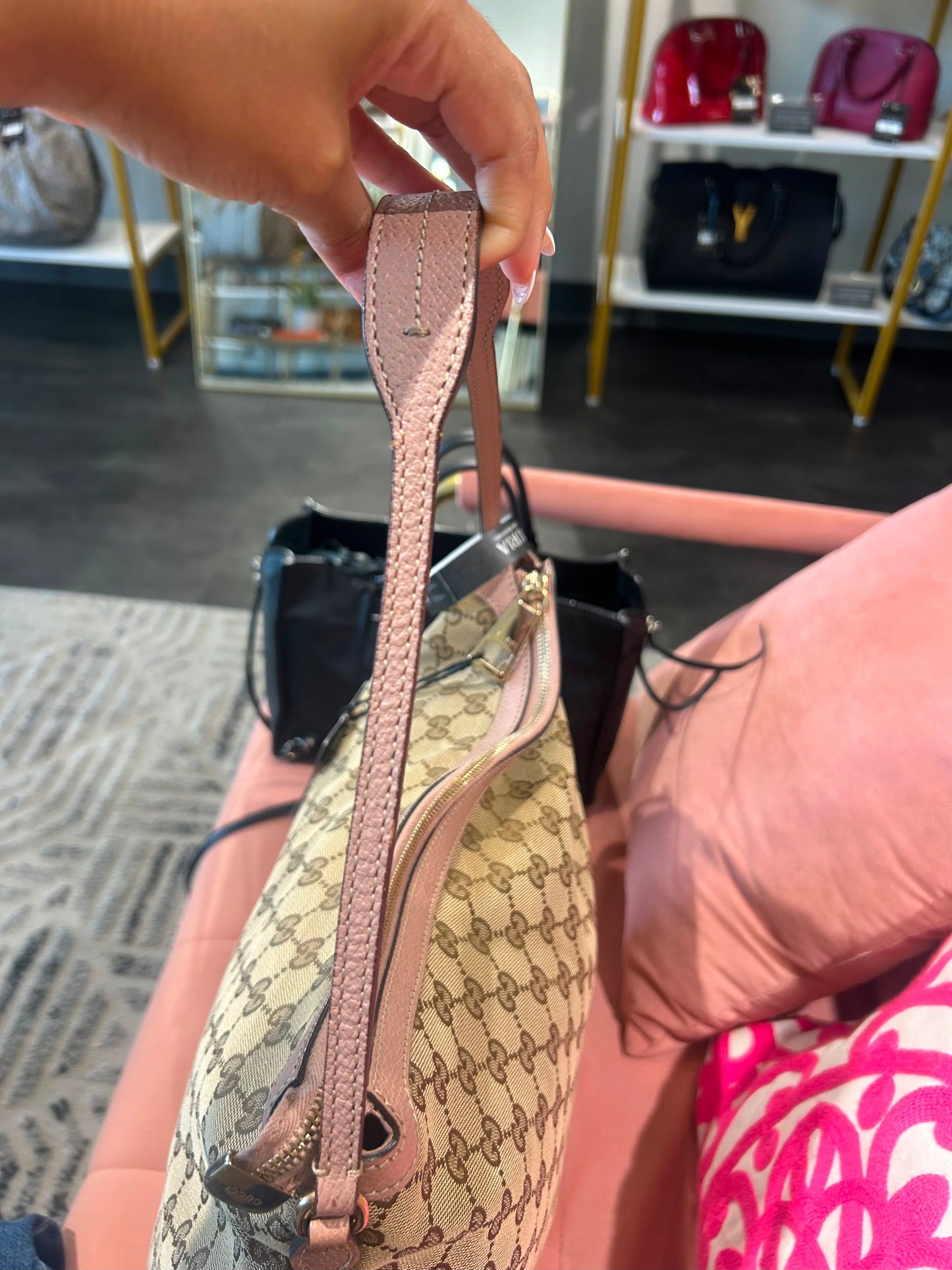 Gucci GG Canvas Hobo – Pink Leather Trim