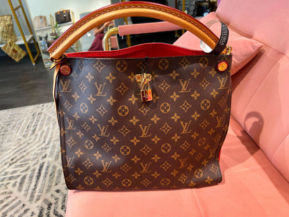 Louis Vuitton Gaia – Red