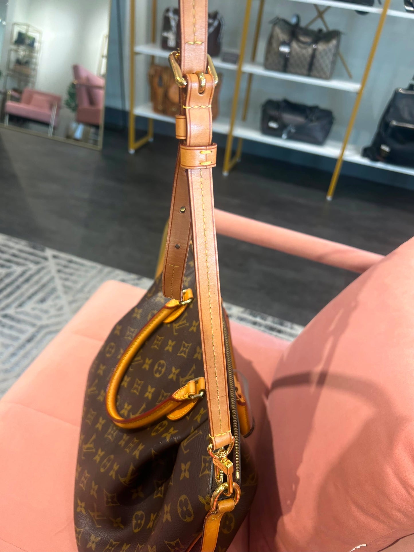 Louis Vuitton Turenne MM – Monogram Canvas